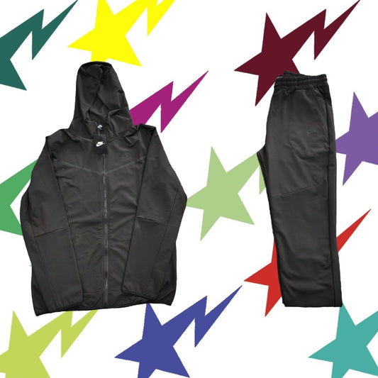 BLACK NIKE TECH SUIT